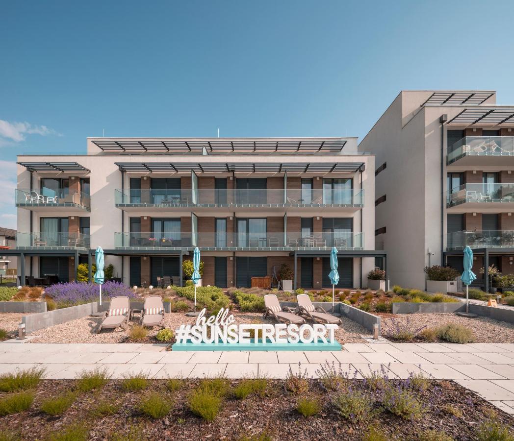Sunset Resort - Lakeside Boutique Apartments Фоньод Экстерьер фото